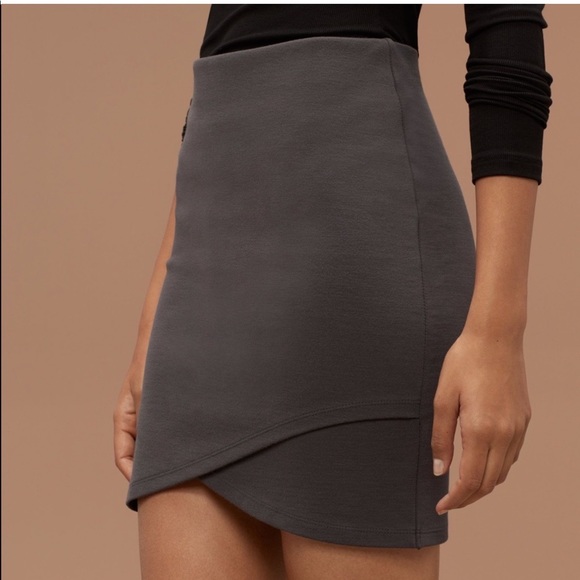 Size S | Aritzia Sunday Best Primrose Skirt - Picture 1 of 4